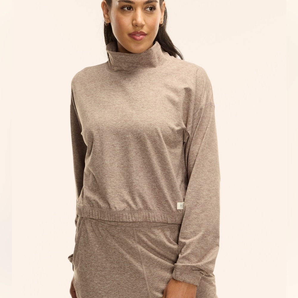 Peloton Dreamblend Funnel Neck cropped long sleeve shirt, women’s size 1X